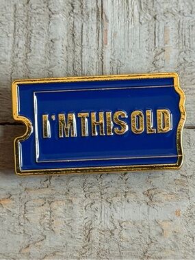 "I'M THIS OLD" pin
